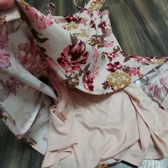 Floral Printed A Line Sleeveless Dress - Picture 4 of 10